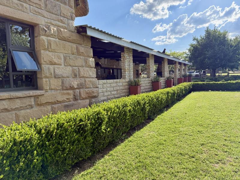 20 Bedroom Property for Sale in Paul Roux Free State